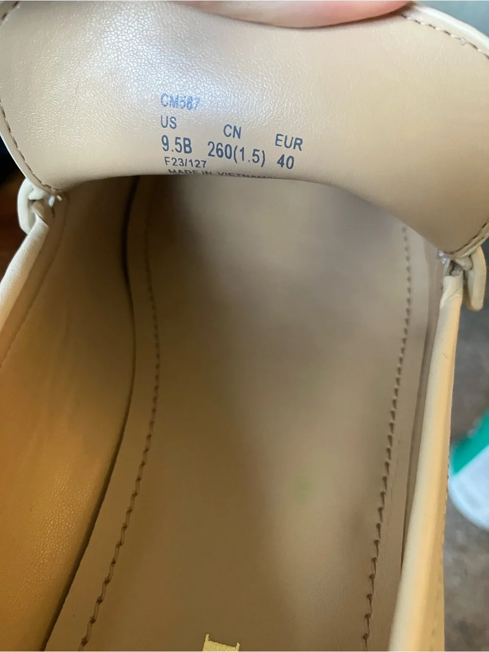 COACH: Cream Ruthie (CM587) platform Leather Lug-Sole Loafers- 9.5